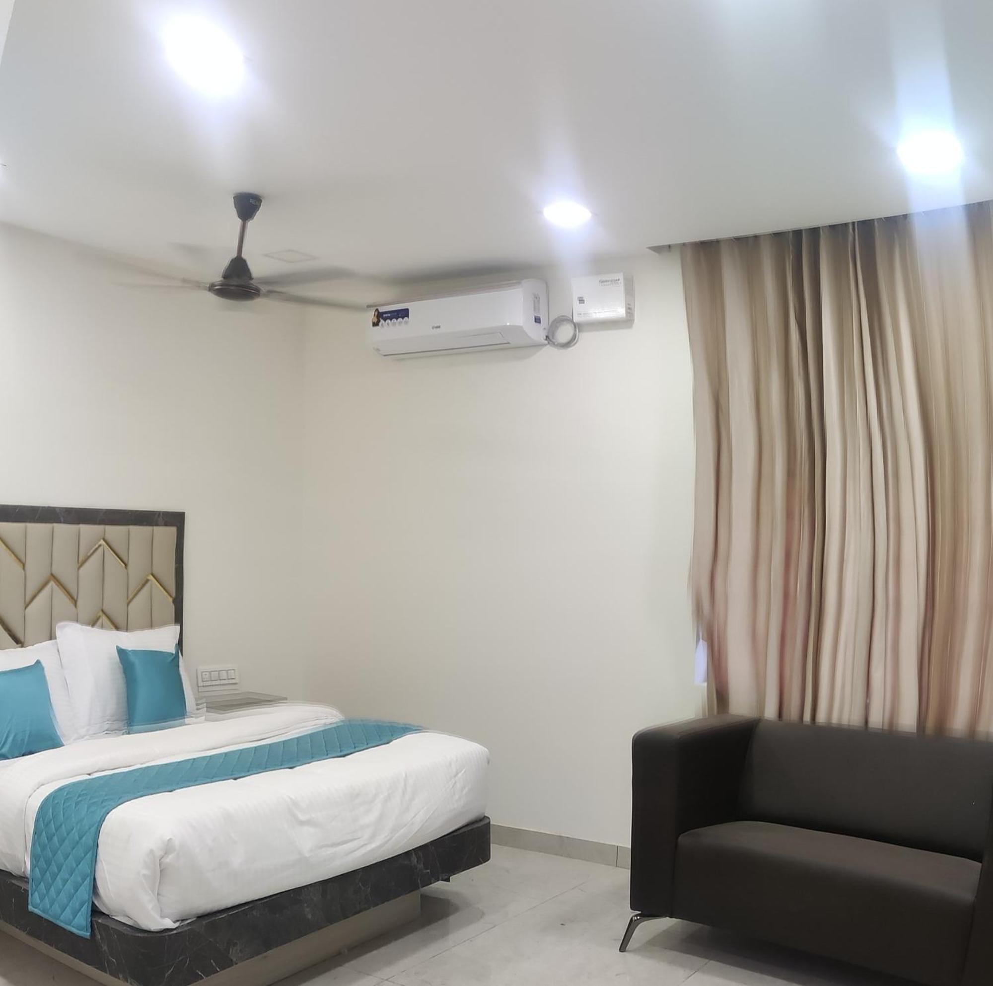 Balaji Residency Веланканни Экстерьер фото