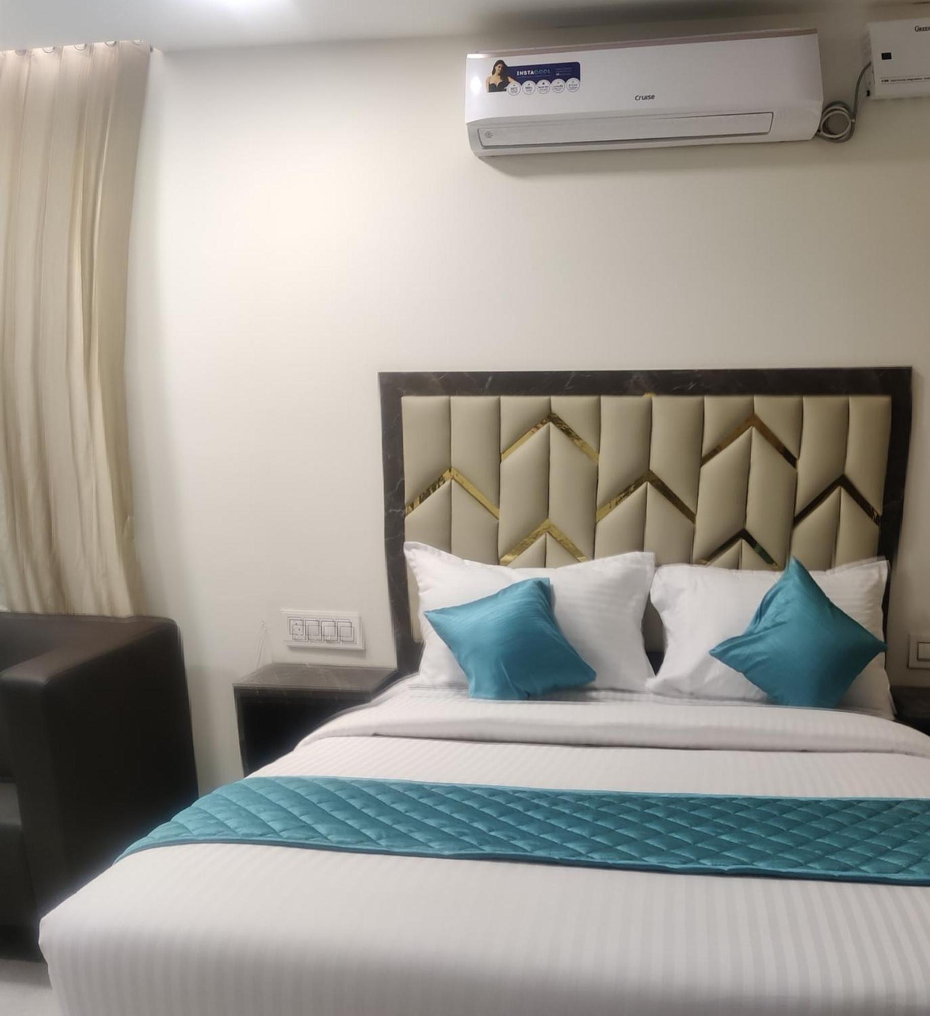 Balaji Residency Веланканни Экстерьер фото